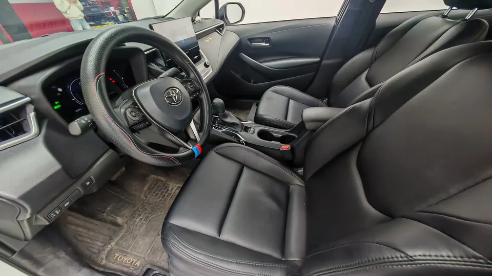 Toyota Levin Lei Ling 2023 Corolla Hybrid 1.8L Leading Edition 2024 — thumbnail 3