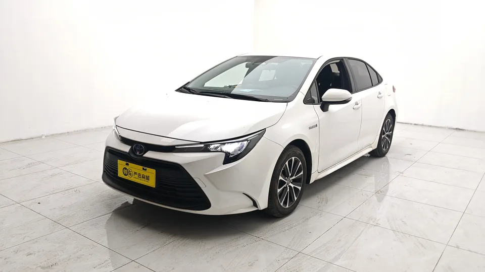 Toyota Levin Lei Ling 2023 Corolla Hybrid 1.8L Leading Edition 2024 — photo 1, buy with delivery to Moscow