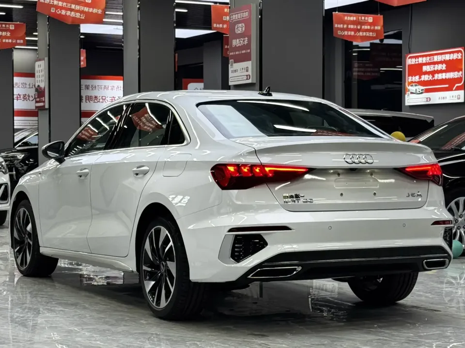 Audi A3 Audi A3 2024 A3L Limousine 35 TFSI Fashion Sports 2026 — миниатюра 4