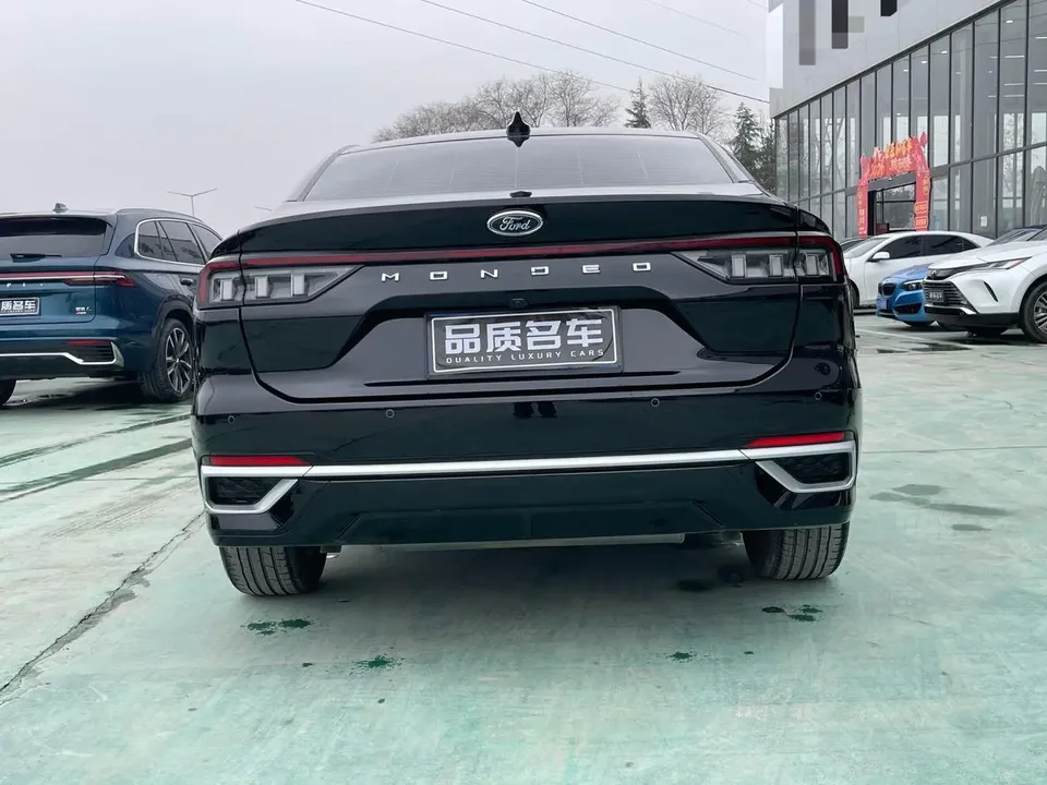 Ford Mondeo Mondeo 2025 Mondeo 2025 EcoBoost 245 Luxury 2025 — thumbnail 2