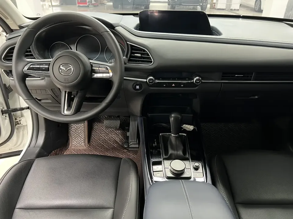Mazda CX-30 Mazda CX-30 2021 2.0L Automatic Elegance 2022 — thumbnail 3