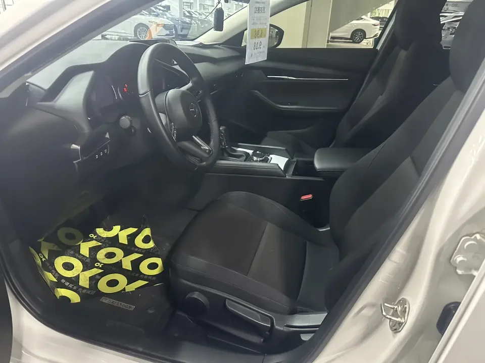 Mazda Axela 2.0L Automatic Quality Edition 2025 — миниатюра 5