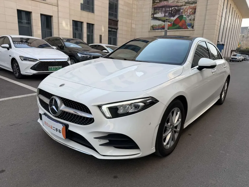 Mercedes-Benz Mercedes Benz A Class 2022