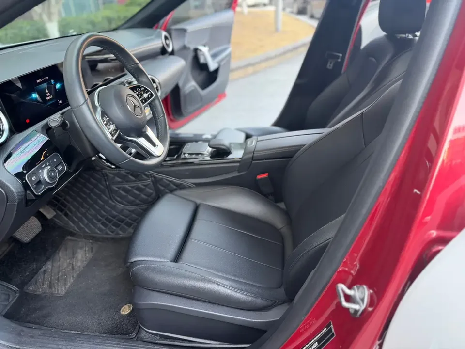 Mercedes-Benz Mercedes Benz A Class Mercedes-Benz A-Class 2022 A 200 L Sports Sedan Fashion Edition 2022 — миниатюра 3