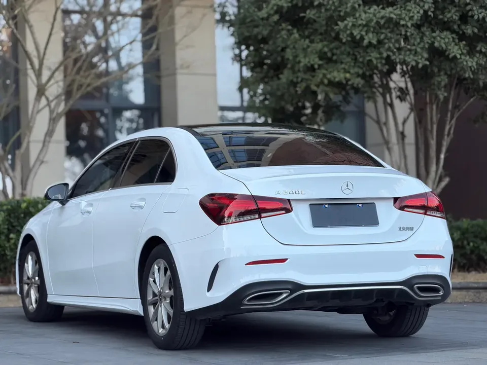 Mercedes-Benz Mercedes Benz A Class Mercedes-Benz A-Class 2022 A 200 L Sports Sedan Fashion Edition 2022 — миниатюра 4