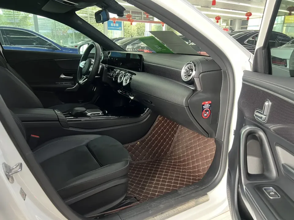 Mercedes-Benz Mercedes Benz A Class Mercedes-Benz A-Class 2022 A 200 L sports sedan dynamic version 2023 — миниатюра 5