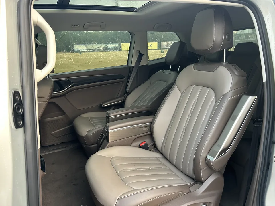 Volkswagen Weiran Weiran 2024 330TSI Deluxe Edition 2023 — миниатюра 3