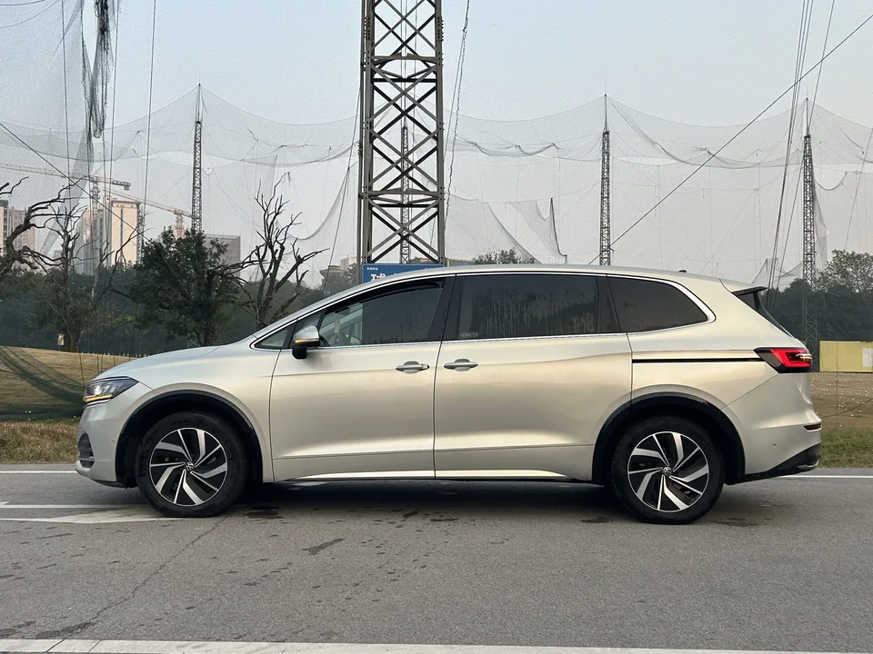Volkswagen Weiran Weiran 2024 330TSI Deluxe Edition 2023 — миниатюра 4