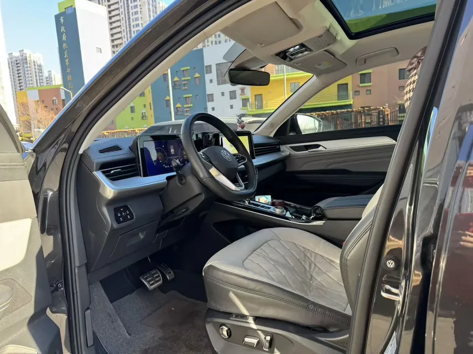 Volkswagen Patrol 2023 Lanxun 380TSI 4WD R-Line Touring Edition 2023 — миниатюра 5