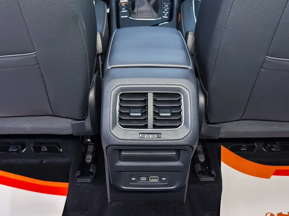 Volkswagen Tiguan L Tiguan L 2024 Outstanding Model 330TSI 2WD R-Line Dragon Edition 2024 — thumbnail 2