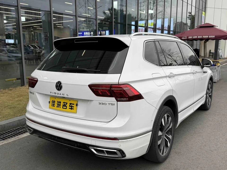 Volkswagen Tiguan L Tiguan L 2022 330TSI Automatic 2WD R-Line Enjoy Edition 2023 — миниатюра 4