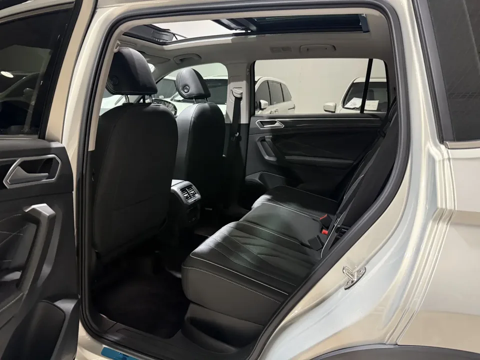 Volkswagen Tiguan L Tiguan L 2022 330TSI Automatic 2WD Smart Edition 2023 — миниатюра 5