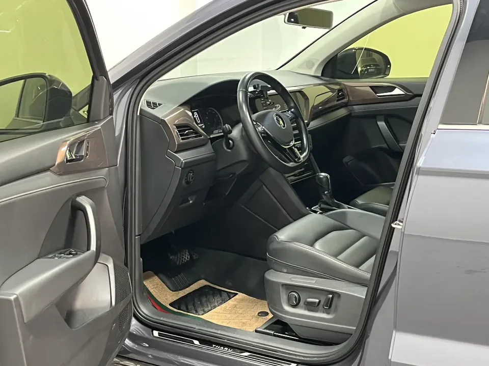 Volkswagen Tharu 2021 Tuyue 280TSI 2WD Luxury Edition PLUS 2022 — миниатюра 4