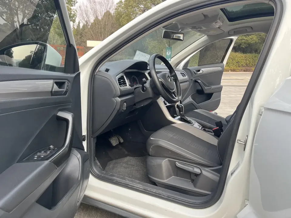 Volkswagen T-Roc Tanyue 280TSI DSG 2WD Elite PLUS 2023 — миниатюра 5