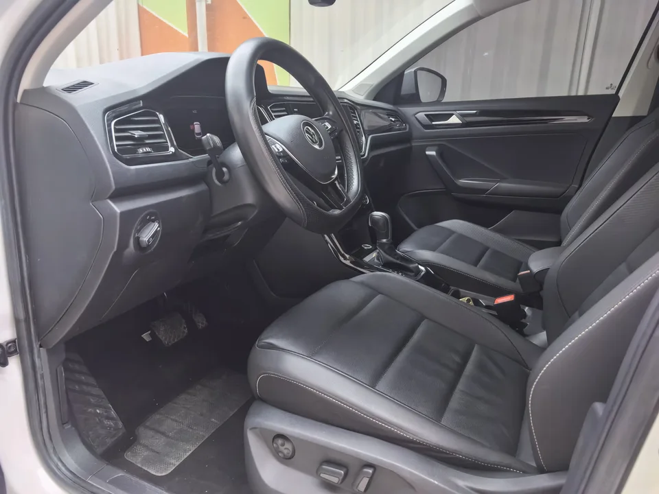 Volkswagen T-Roc Tange 280TSI DSG two-wheel drive comfort PLUS 2022 — миниатюра 4
