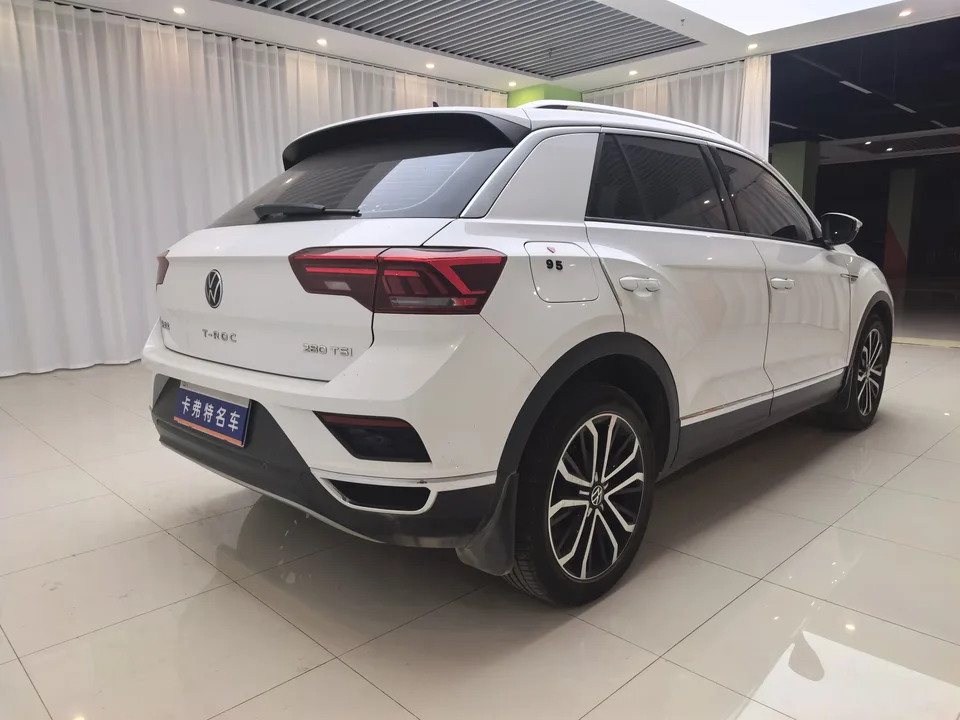 Volkswagen T-Roc Tange 280TSI DSG two-wheel drive comfort PLUS 2022 — миниатюра 5