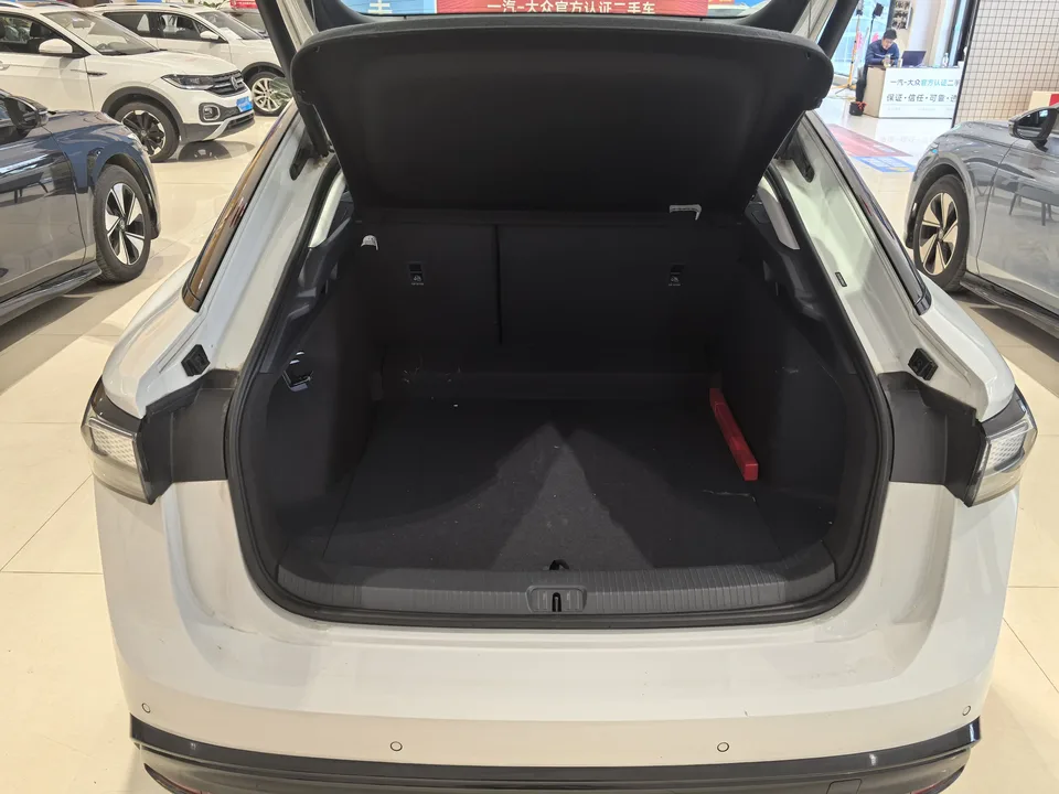 Volkswagen ID.7 VIZZION ID.7 VIZZION 2024 AIR version 2024 — миниатюра 4
