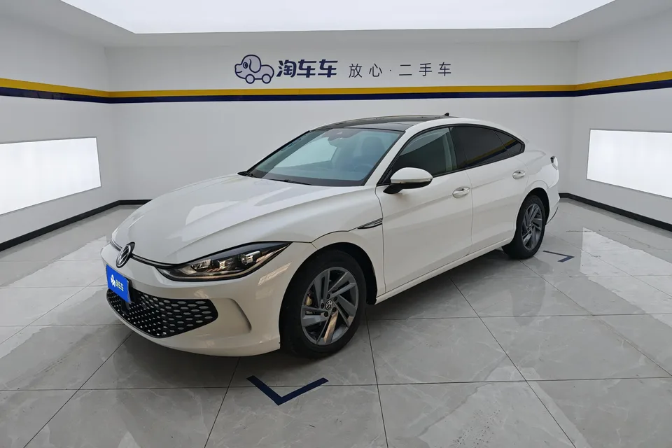 Volkswagen Lamando Lingdu 2024 2024 Lingdu Lingdu L 280TSI DSG Hot Edition 2024 — photo 1, buy with delivery to Moscow