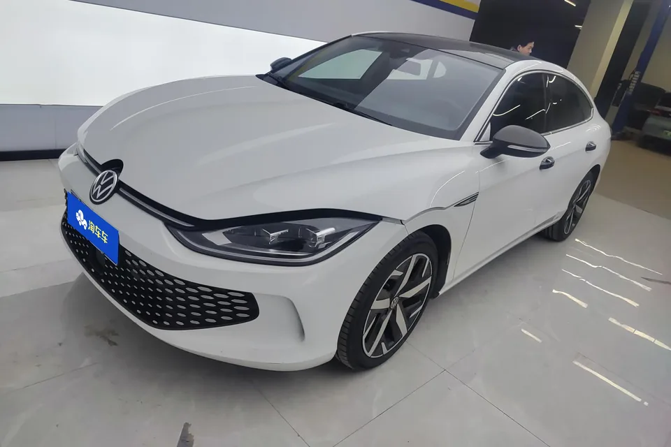 Volkswagen Lamando Lingdu 2024 2024 Lingdu Lingdu L 280TSI DSG Cool Edition 2024 — photo 1, buy with delivery to Moscow