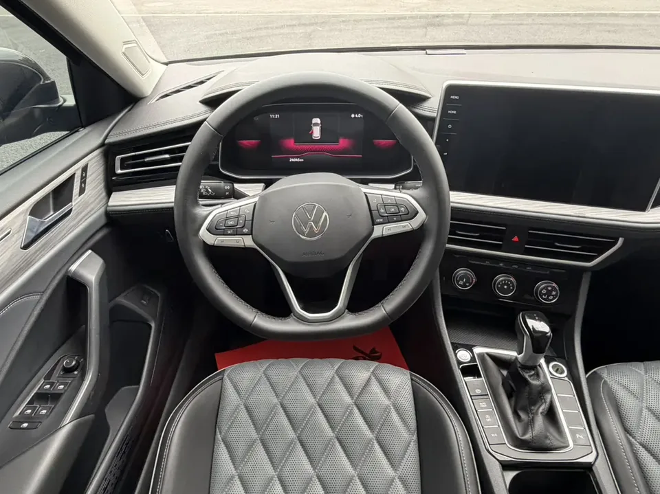 Volkswagen Sagitar 2023 Sagitar 300TSI DSG Beyond Edition 2023 — миниатюра 4