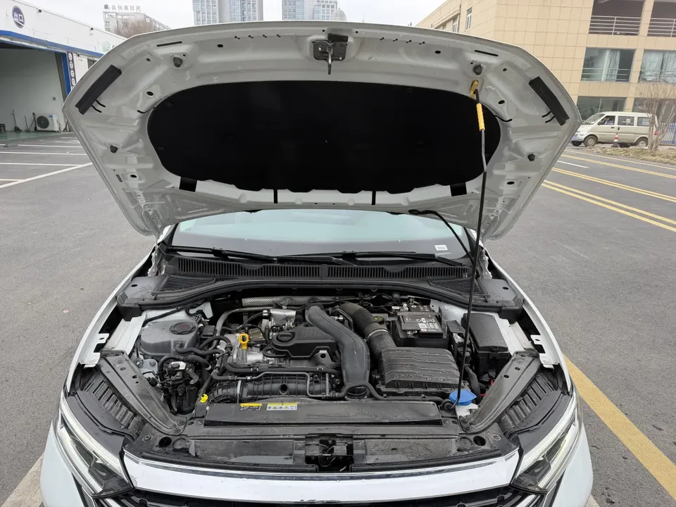 Volkswagen Sagitar Sagitar 300TSI DSG Beyond Edition 2025 — миниатюра 3