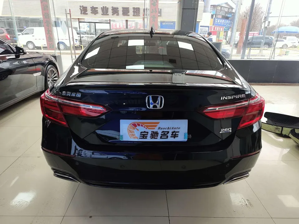 Honda Inspire 2022 Insignia 260TURBO Elegant Edition 2022 — миниатюра 2