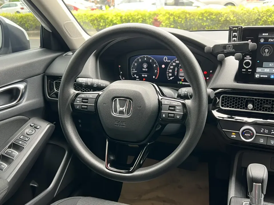 Honda Integra 240TURBO CVT Technology Edition 2024 — миниатюра 4
