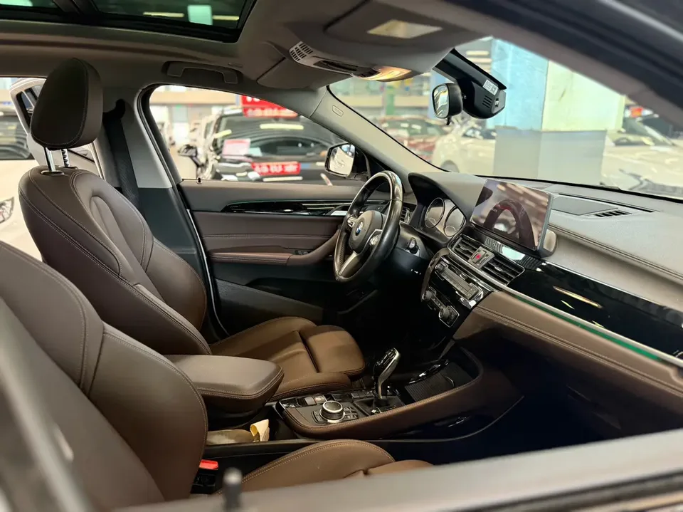 BMW X2 sDrive25i M Sport Package 2022 — миниатюра 2