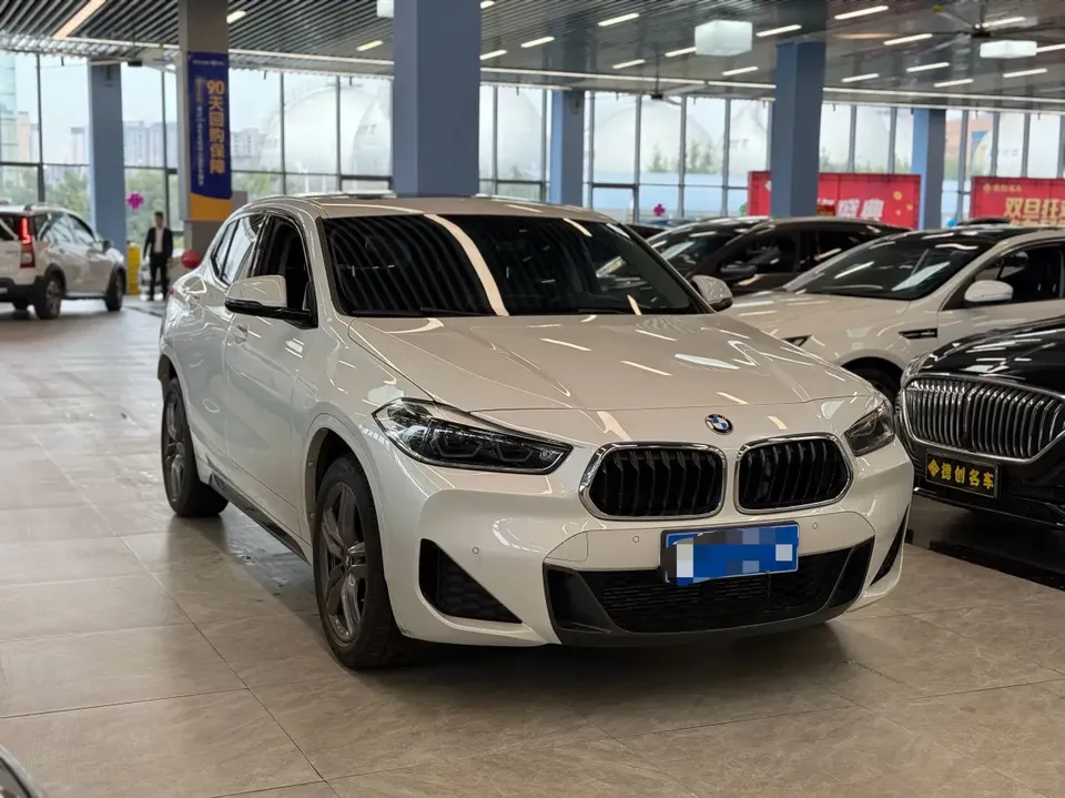 BMW X2 sDrive25i M Sport Package 2022 — миниатюра 3