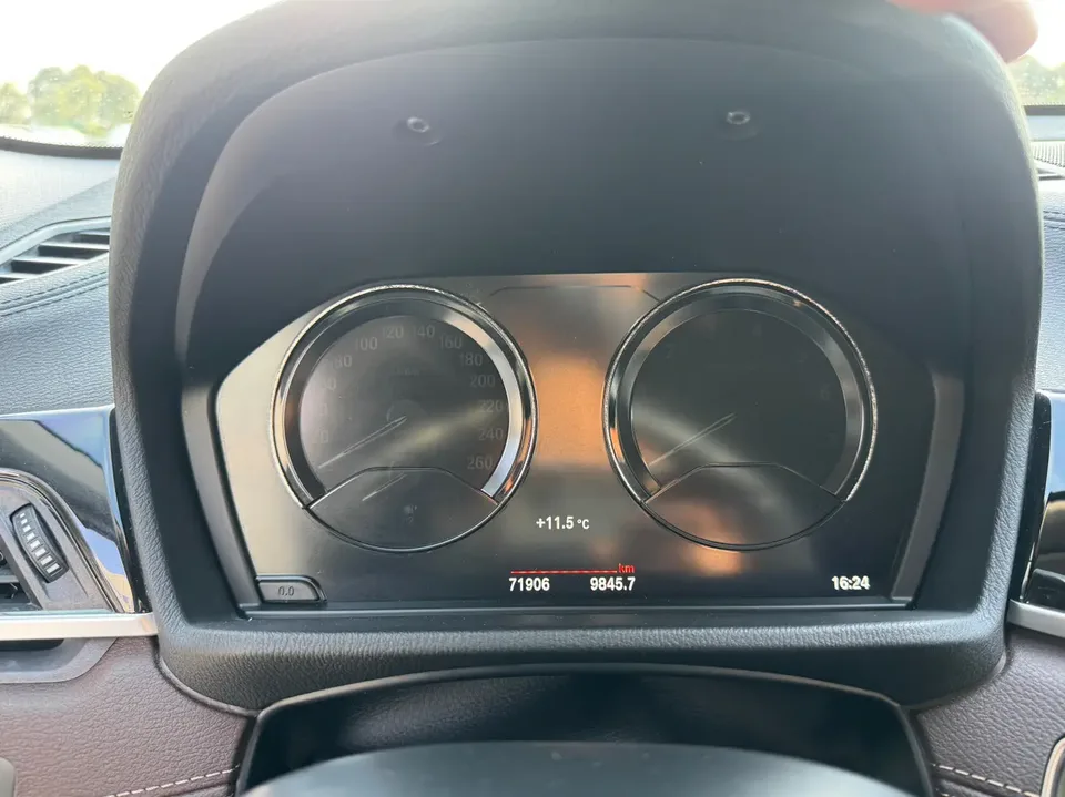 BMW X2 X2 2021 facelift sDrive25i M off-road package 2022 — миниатюра 3