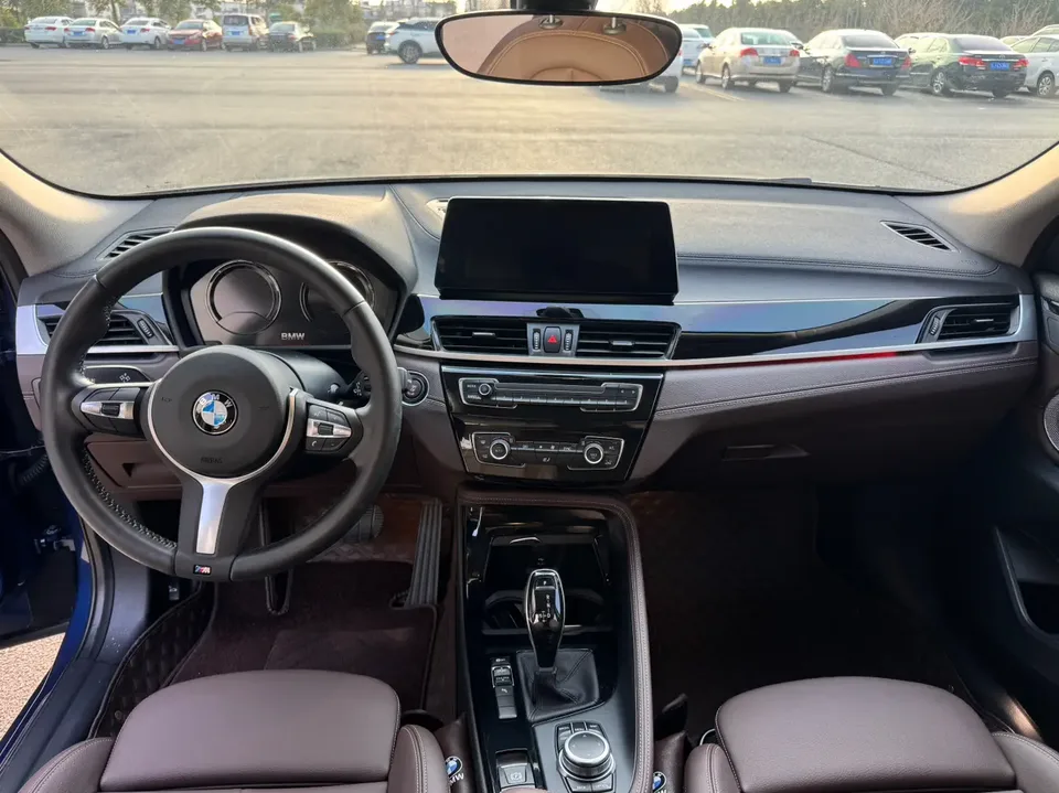BMW X2 X2 2021 facelift sDrive25i M off-road package 2022 — миниатюра 5