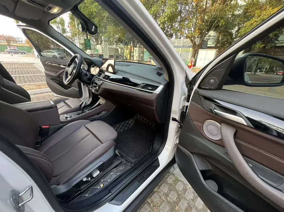 BMW X1 BMW X1 2022 sDrive25Li Leading Edition 2023 — миниатюра 5