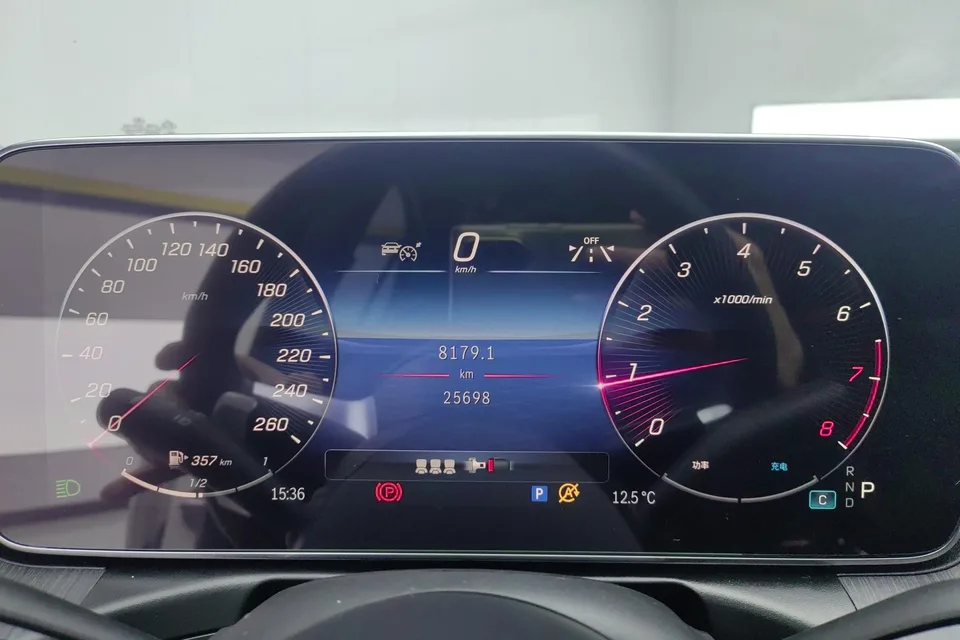 Mercedes-Benz C-Class Mercedes Benz C Class 2024 C 200 L Sport 2023 — thumbnail 4