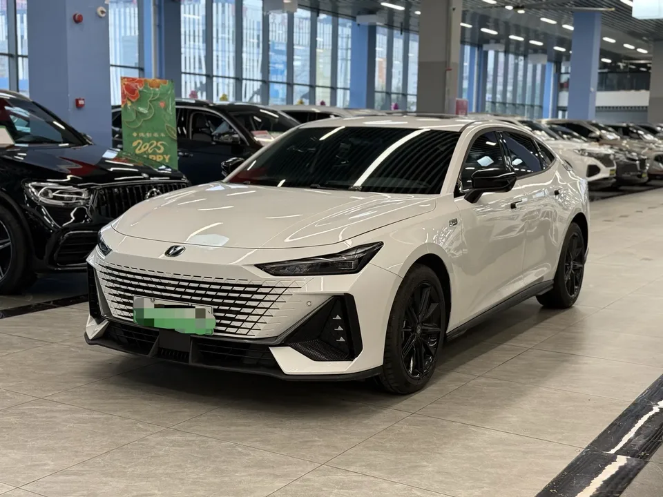Changan UNI-V 2024