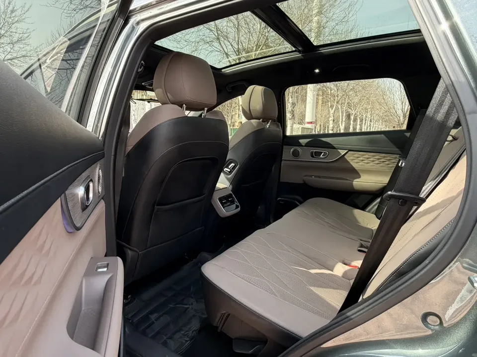 Chery Fengyun T8 1.5T 130km Premium Edition 2025 — миниатюра 3