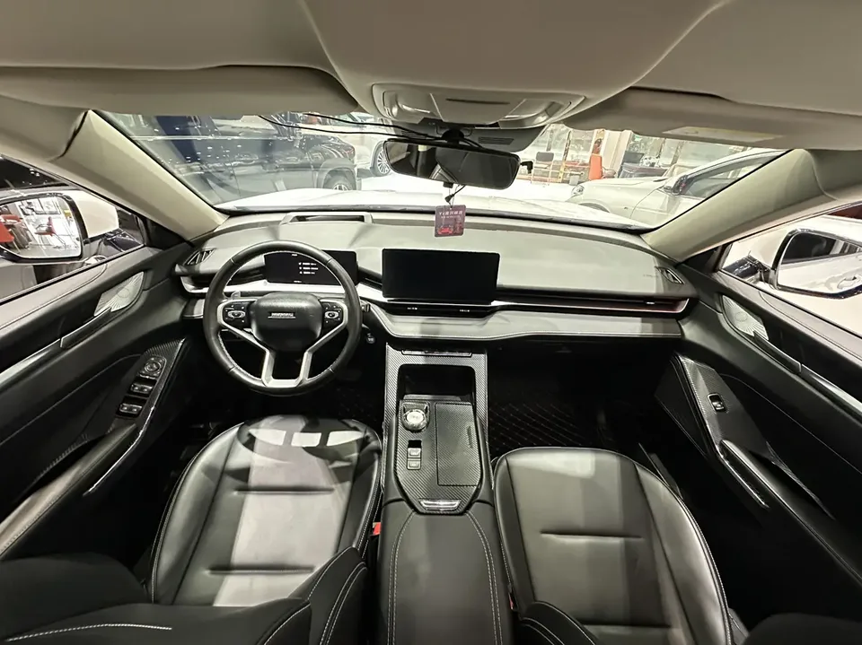 Haval H6 third generation 2.0T automatic two-wheel drive Max version 2022 — миниатюра 5