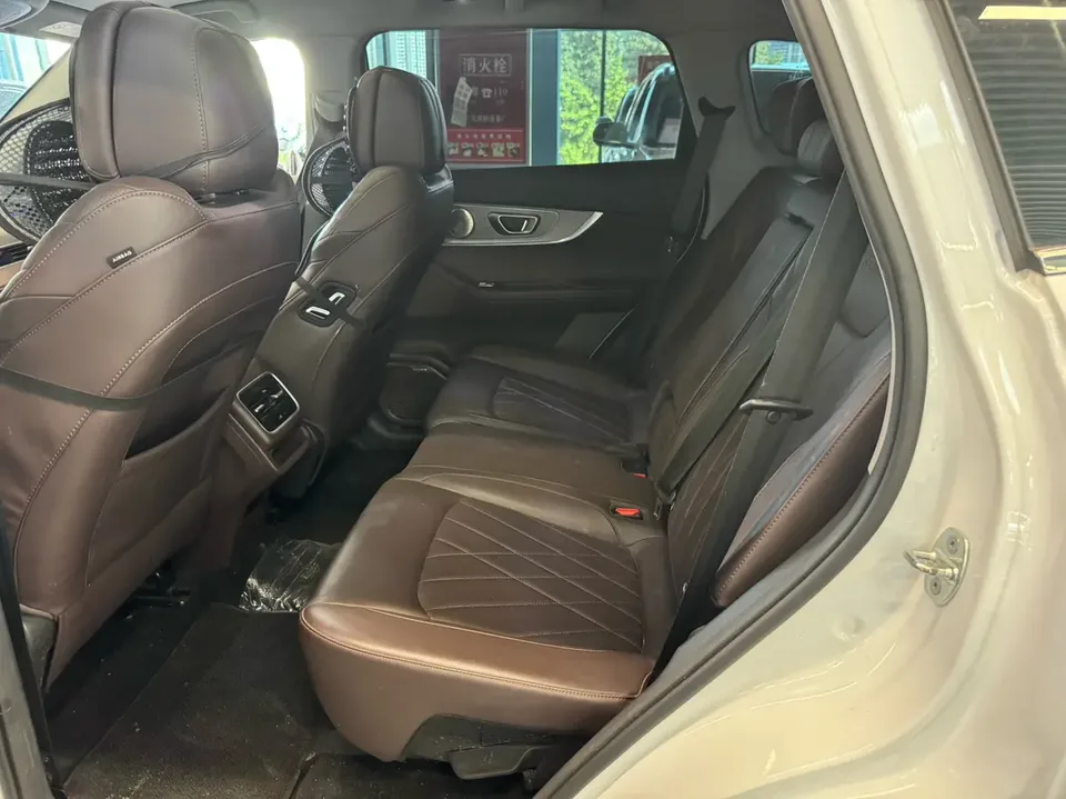 Chery Tiggo 8 PLUS Tiggo 8 PLUS 2024 Champion Edition Kunpeng 390TGDI DCT Heroic Edition 5-seater 2024 — миниатюра 5