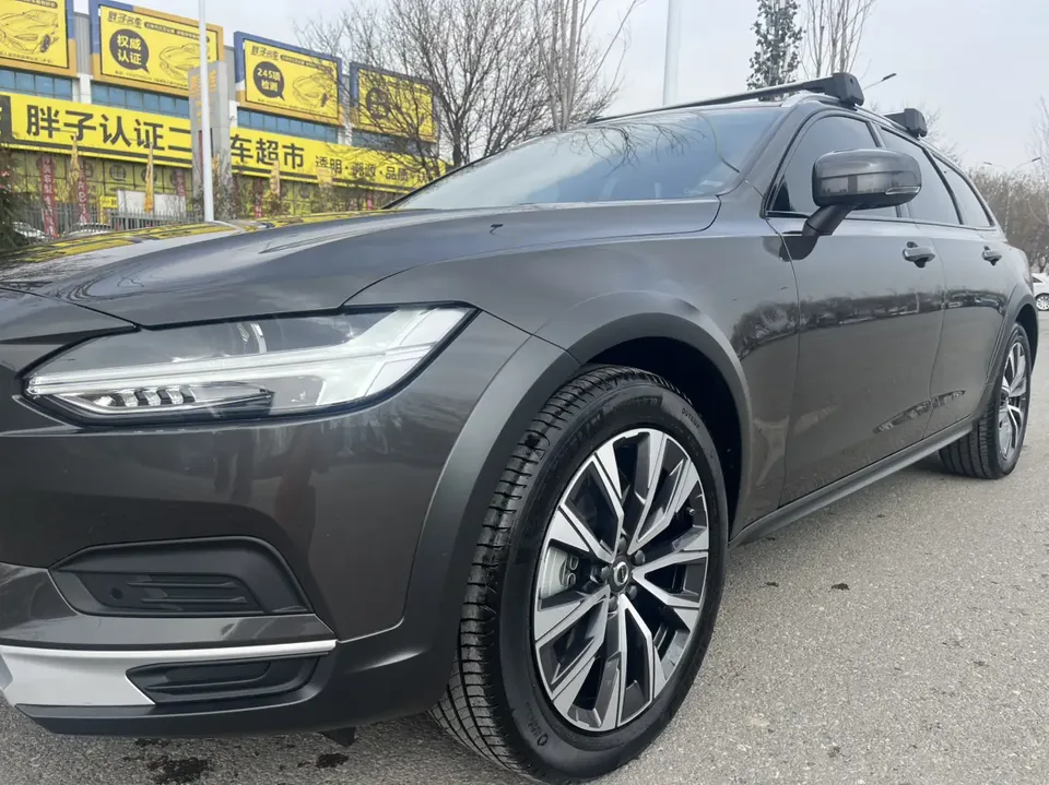 Volvo V90 V90 2024 Volvo V90 2024 Cross Country B5 AWD Zhiyuan Edition 2024 — thumbnail 3