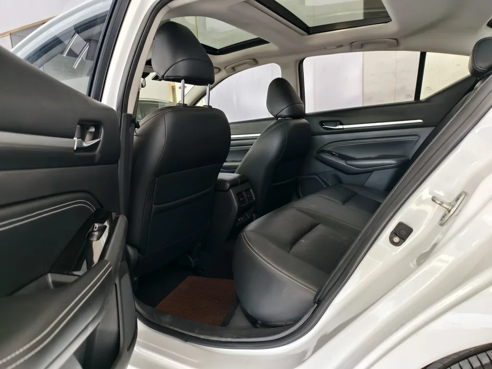 Nissan Altima Teana 2022 Teana 2.0L XL-TLS Enjoy Edition 2023 — thumbnail 3