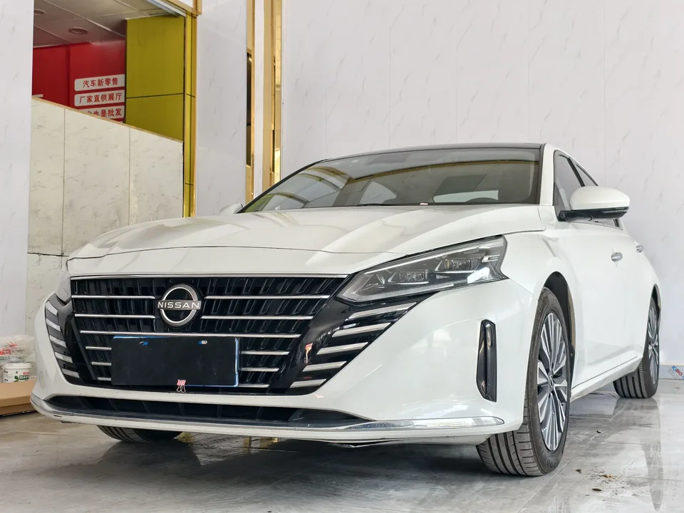 Nissan Altima Teana 2022 Teana 2.0L XL-TLS Enjoy Edition 2023 — photo 1, buy with delivery to Moscow