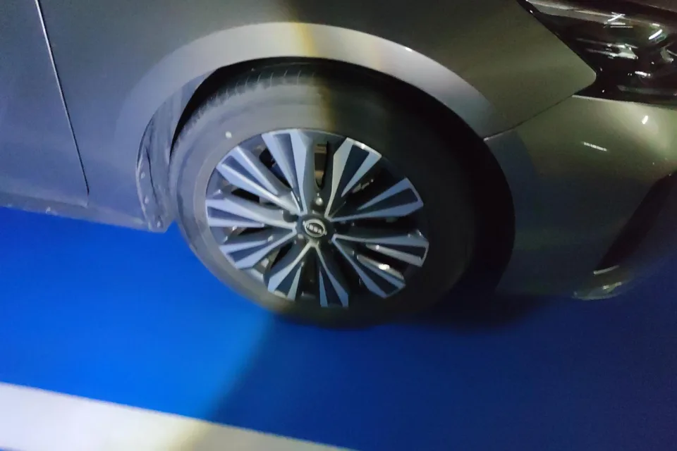 Nissan Altima Teana 2022 2.0L XL-Upr Premium Edition 2022 — thumbnail 3
