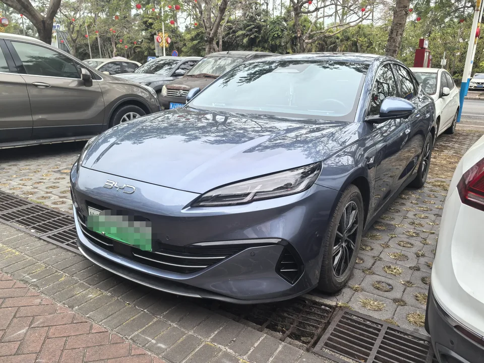 BYD Seal 06DM 2025