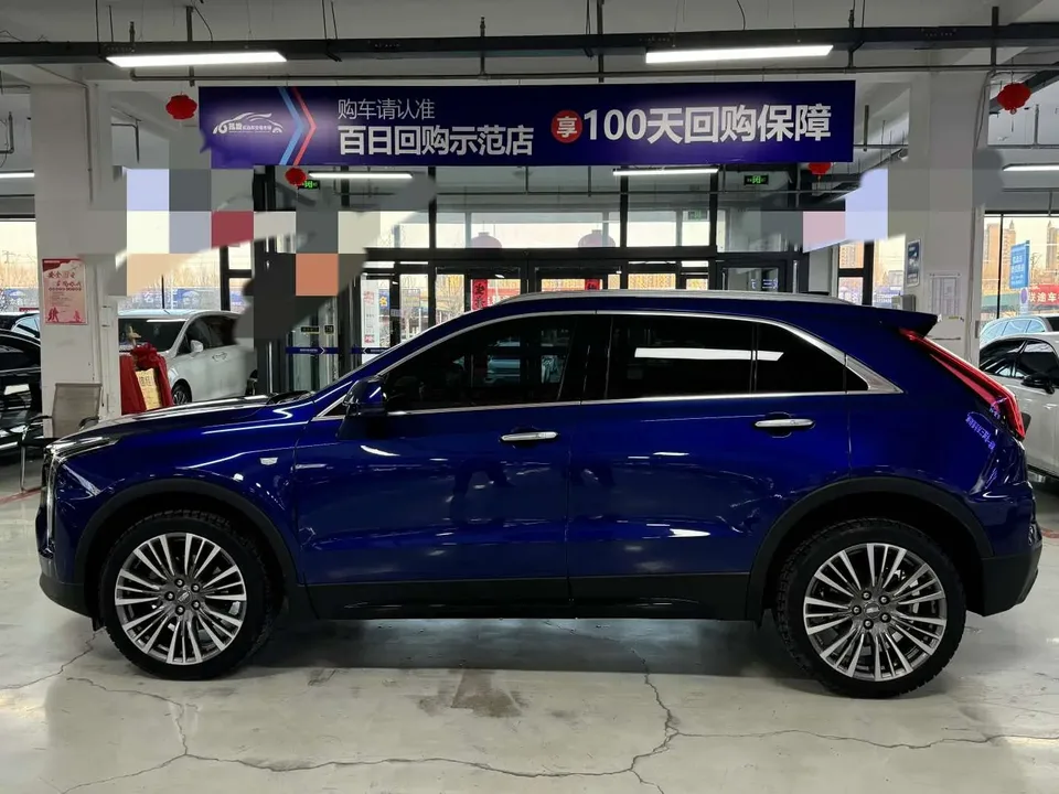 Cadillac XT4 Cadillac XT4 2024 28T 2WD Premium Edition 2024 — миниатюра 3