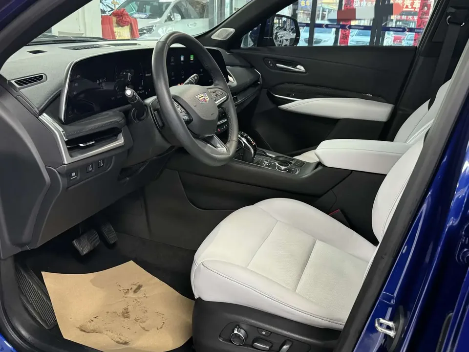 Cadillac XT4 Cadillac XT4 2024 28T 2WD Premium Edition 2024 — миниатюра 4