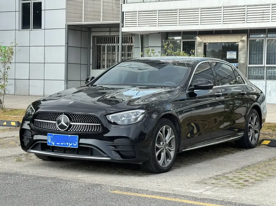 Mercedes-Benz E-Class E-Class 2023 Mercedes-Benz E-Class 2023 E 300 L Fashionable Sports Sedan 2022 — photo 1, buy with delivery to Moscow