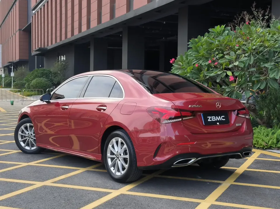 Mercedes-Benz Mercedes Benz A Class Mercedes-Benz A-Class 2022 A 200 L sports sedan dynamic version 2022 — миниатюра 4