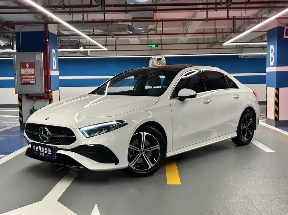 Mercedes-Benz Mercedes Benz A Class Mercedes-Benz A-Class 2023 A 200 L Sports Sedan Fashion Edition 2023 — миниатюра 4