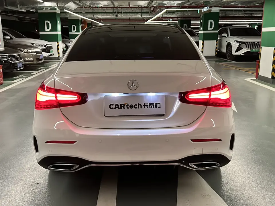 Mercedes-Benz Mercedes Benz A Class Mercedes-Benz A-Class 2023 A 200 L Sports Sedan Fashion Edition 2024 — миниатюра 2