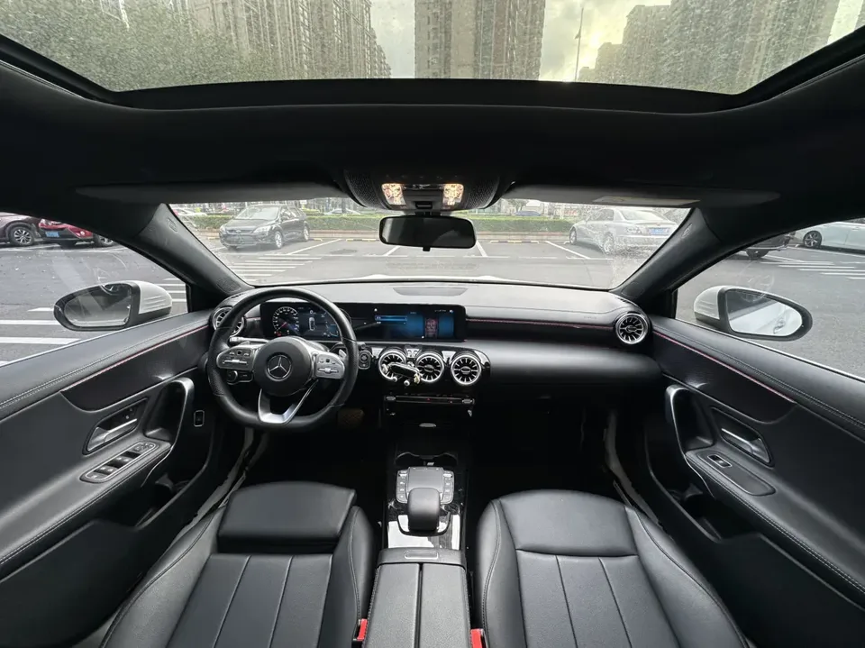 Mercedes-Benz Mercedes Benz A Class facelift A 200 L sports sedan dynamic version 2022 — миниатюра 3
