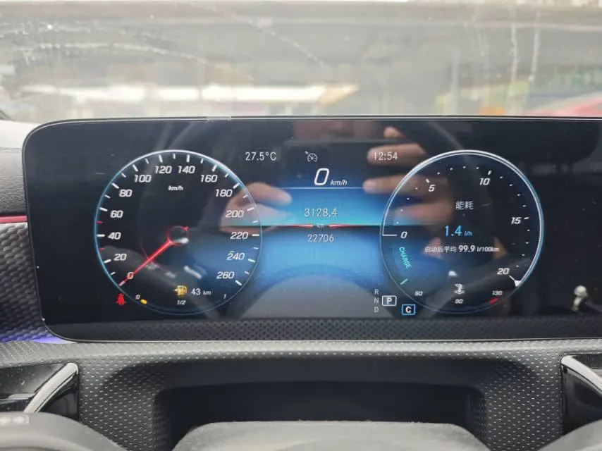 Mercedes-Benz Mercedes Benz A Class facelift A 200 L sports sedan dynamic version 2022 — миниатюра 5